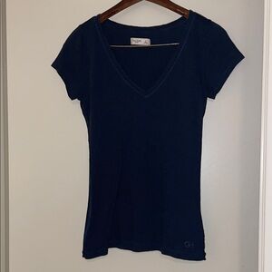 Gilly Hicks Navy V-Neck Gilly Hicks Sydney Tee